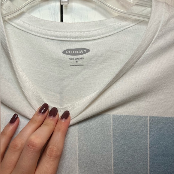 NWOT Old Navy. White Graphic T-Shirt. Size medium. - Picture 3 of 4